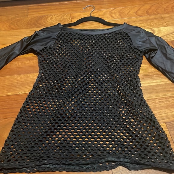 CYCLEBAR branded pheel netted top - Picture 2 of 4